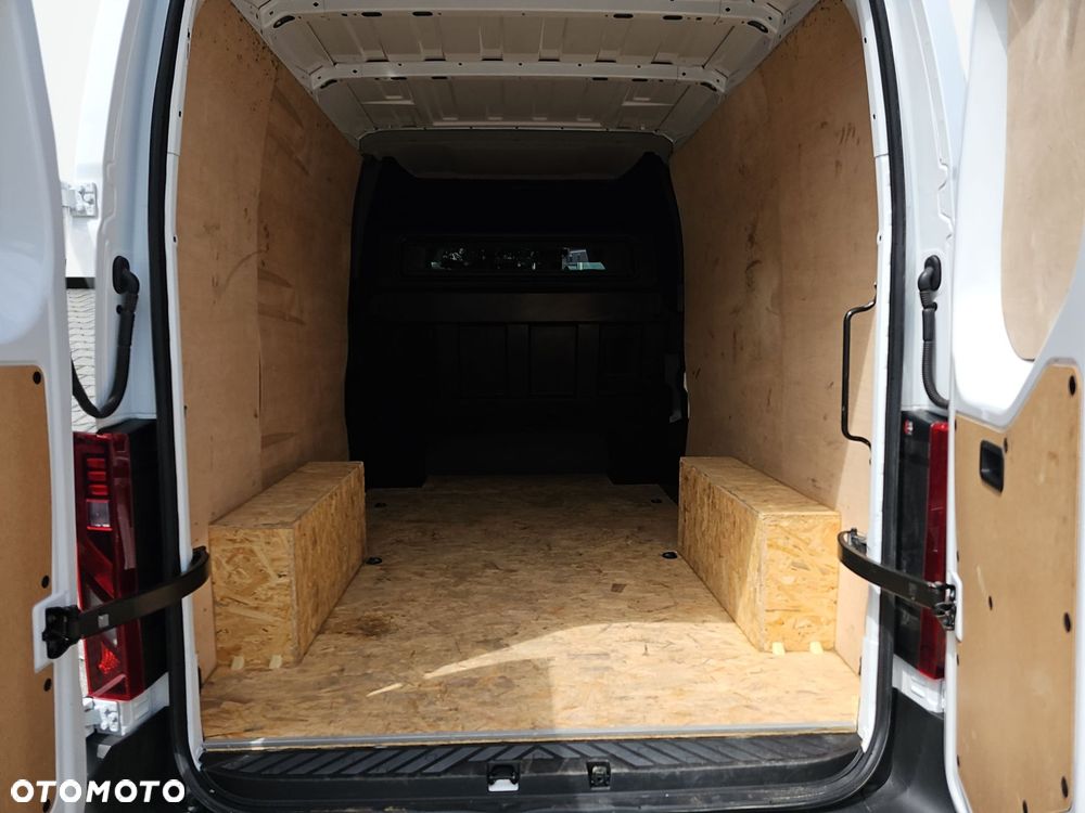 Renault Master - 25