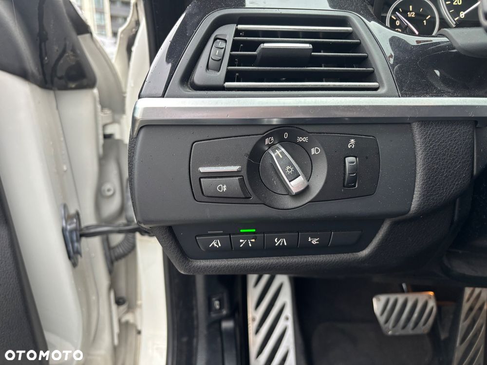 BMW Seria 6 650i - 11