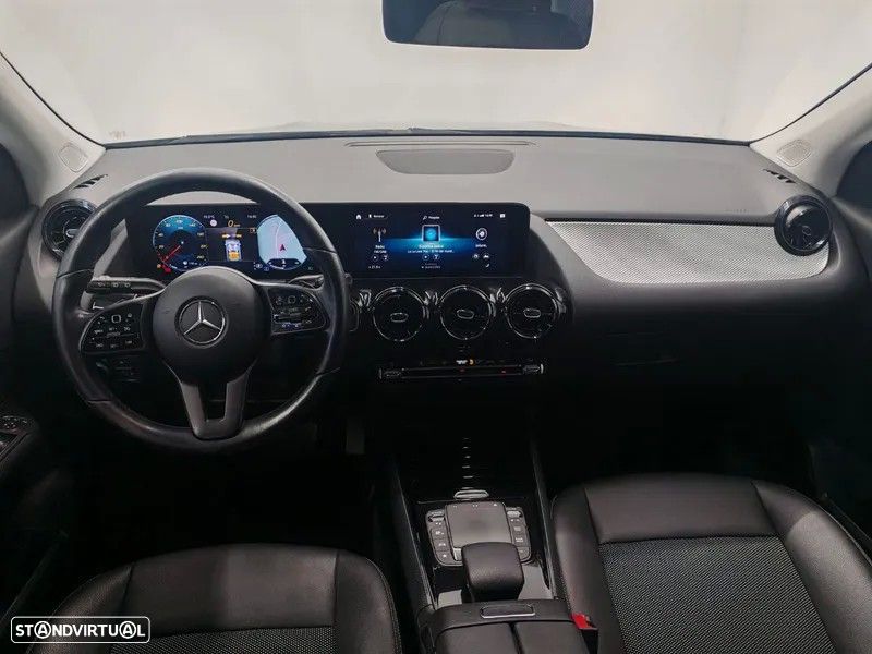 Mercedes-Benz GLA 180 d - 15