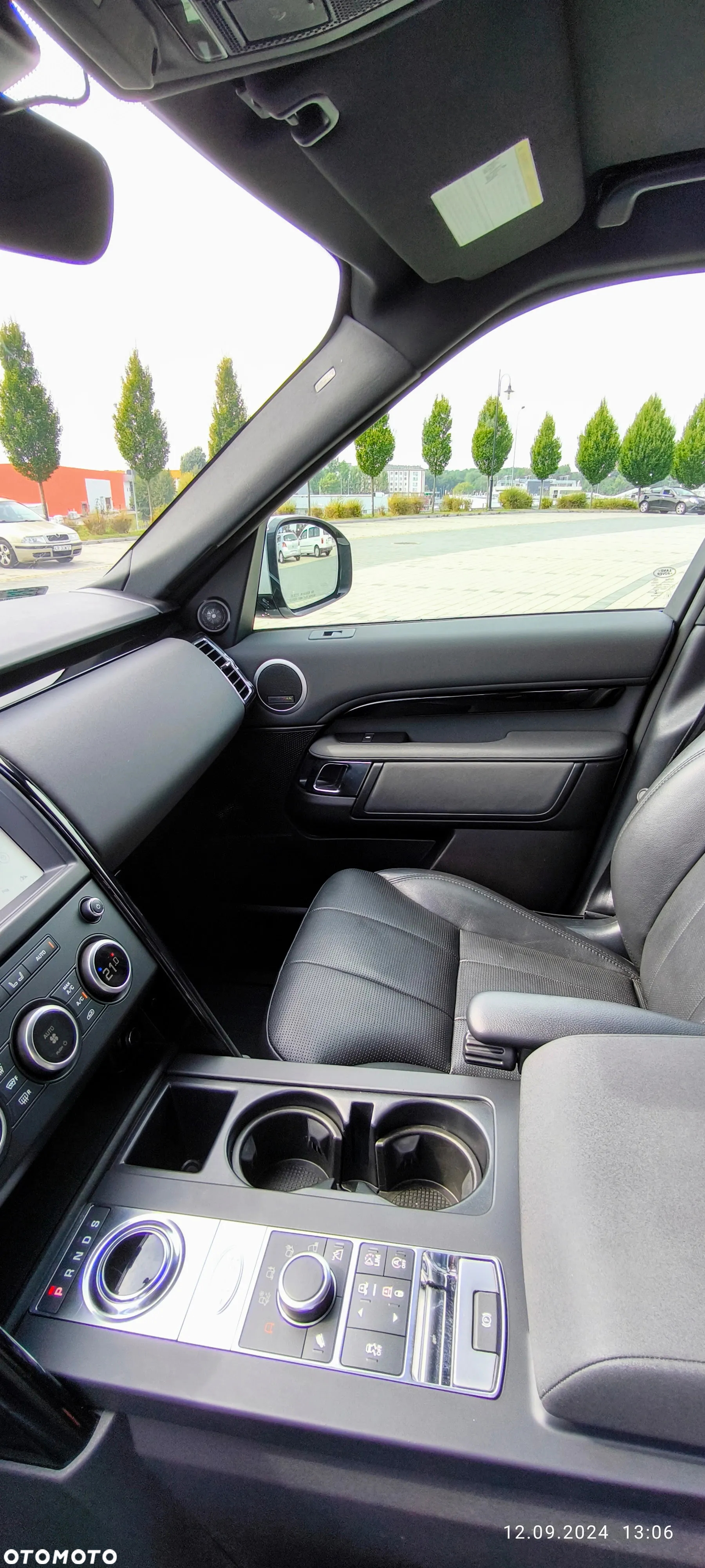 Land Rover Discovery V 3.0 Si6 SE - 19