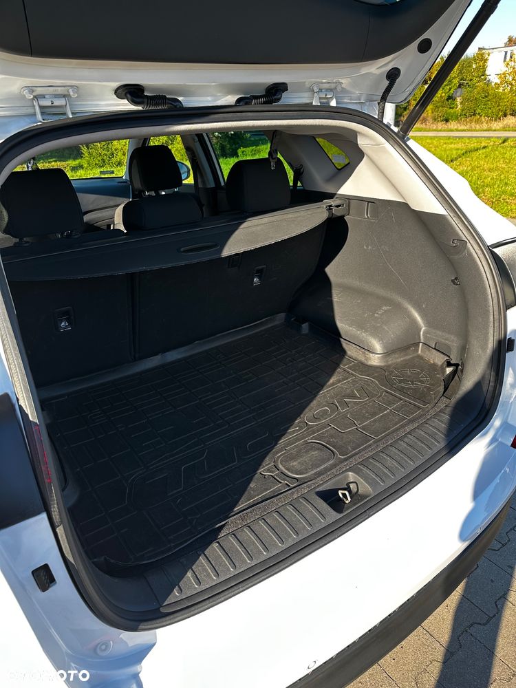 Hyundai Tucson - 8