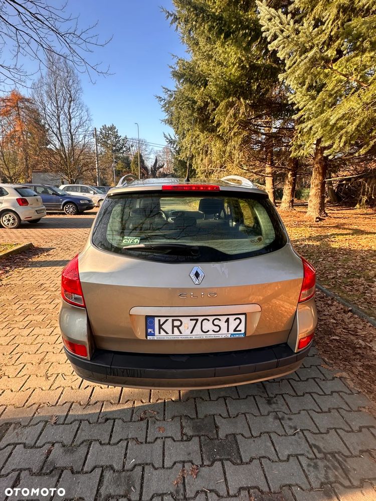 Renault Clio 1.2 16V Authentique - 2