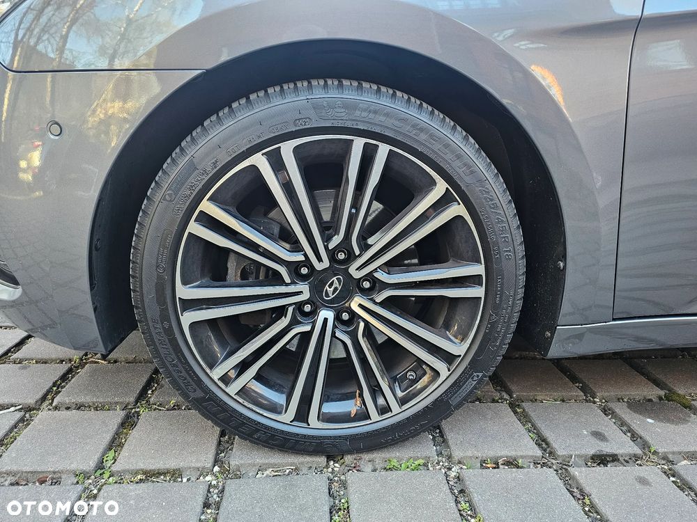 Hyundai i40 Kombi blue 1.7 CRDi DCT Premium - 26