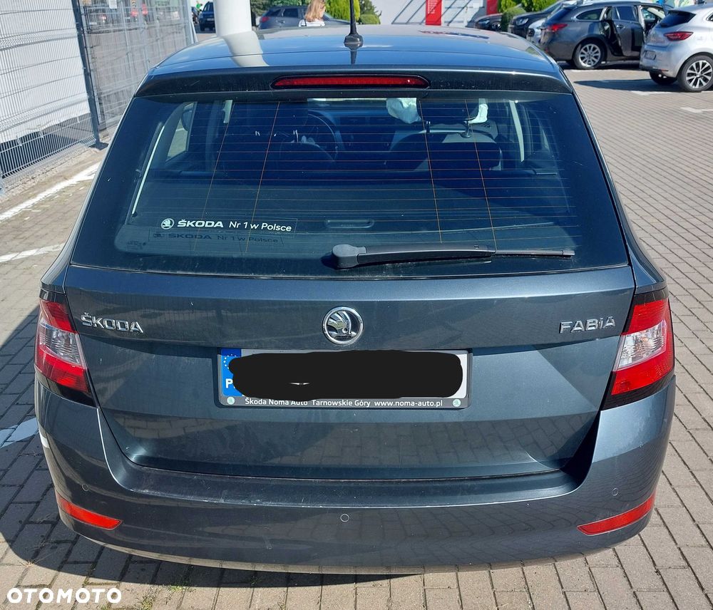 Skoda Fabia - 4