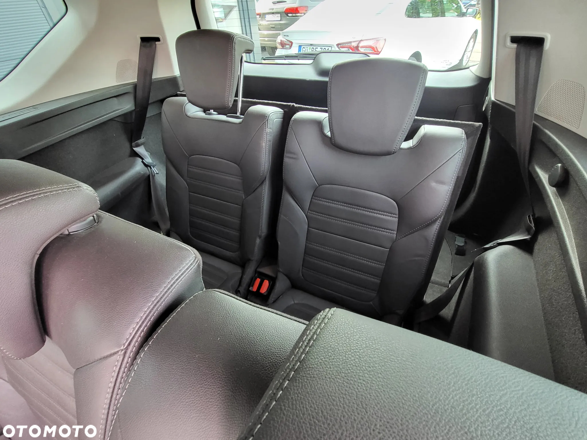 Renault Espace 1.6 dCi Energy Initiale Paris EDC 7os - 10