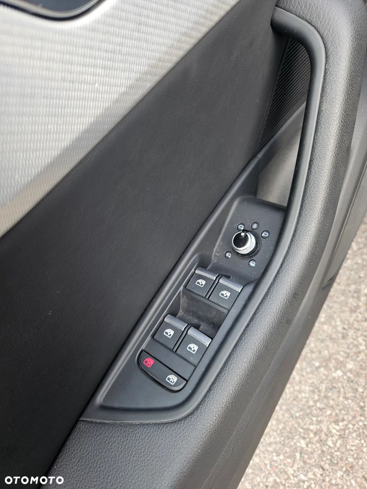 Audi A5 Sportback 40 TFSI S tronic S line - 2