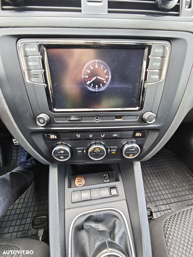 Volkswagen Jetta - 18