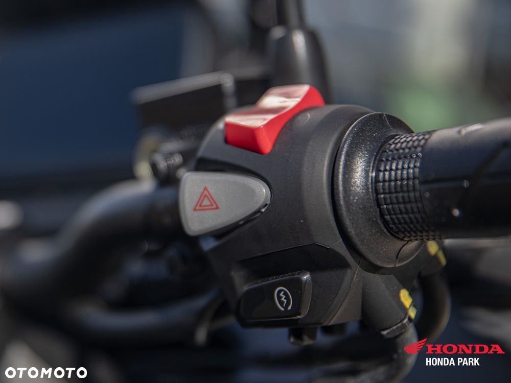 Honda ADV350 - 10