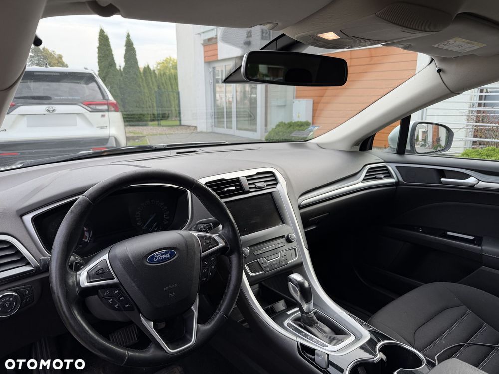 Ford Mondeo - 17