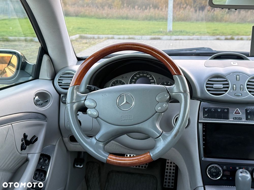 Mercedes-Benz CLK 320 - 21