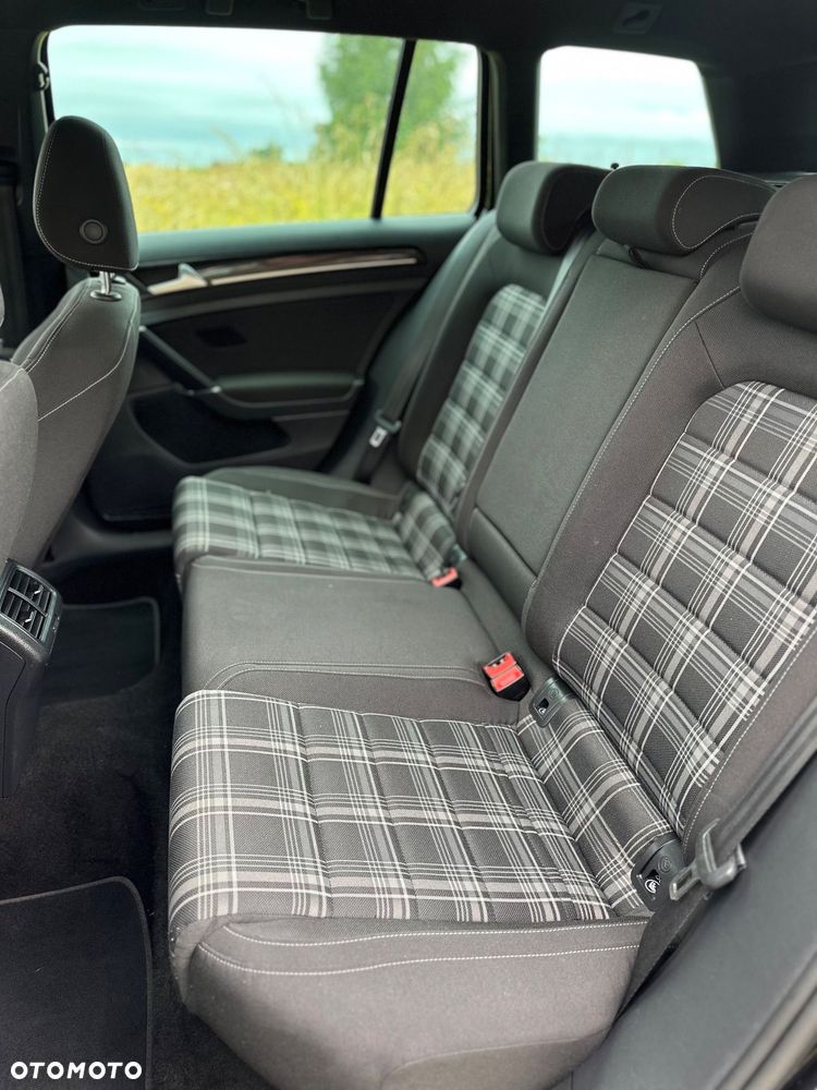 Volkswagen Golf 2.0 TDI BMT GTD - 19