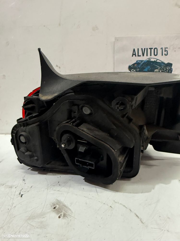 Farolim trás esquerdo Citroen c4 cactus - 2