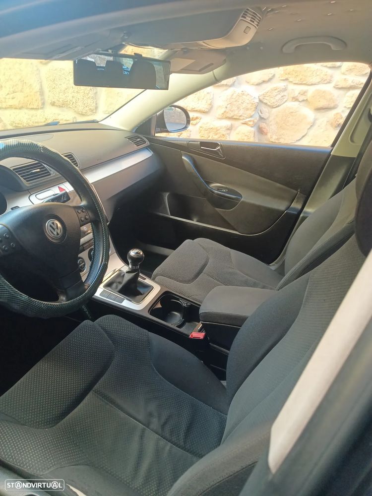 VW Passat Variant 2.0 TDI 4M Confortline - 3