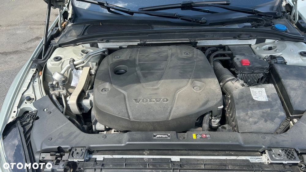Volvo V60 D4 Momentum Pro - 11