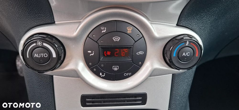 Ford Fiesta 1.25 Titanium EU6 - 20
