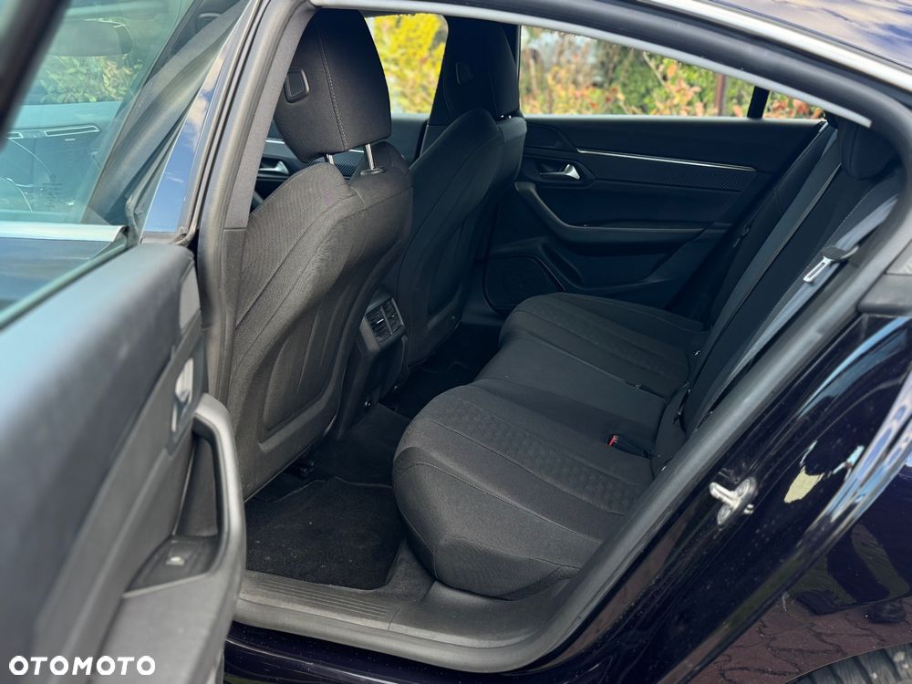 Peugeot 508 1.6 PureTech Active S&S EAT8 - 12