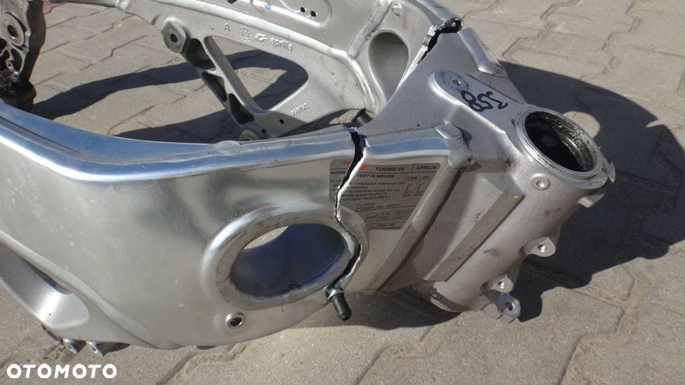 Aprilia Tuono V4 1100 2021R Rama Z Dokumentami - 3