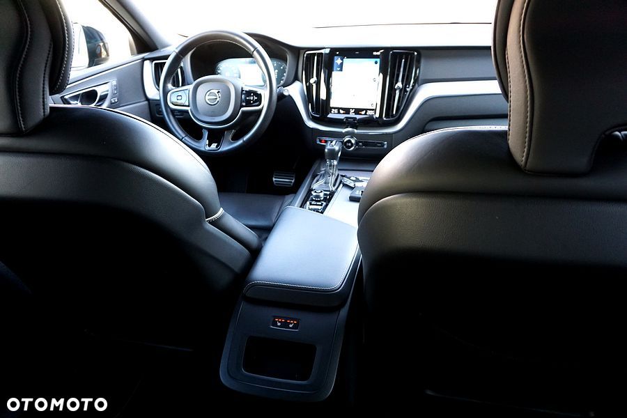 Volvo XC 60 D4 Geartronic RDesign - 26