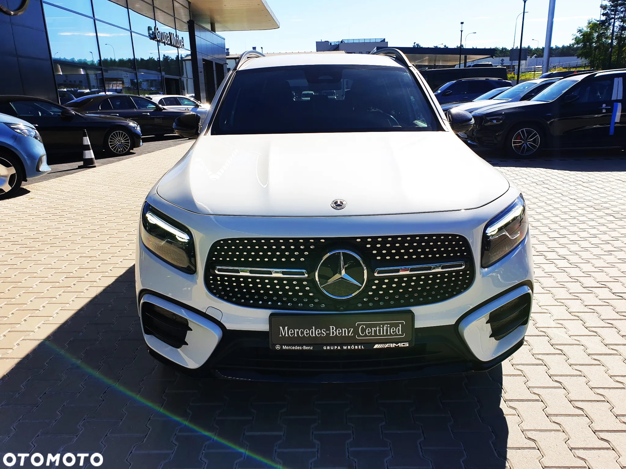 Mercedes-Benz GLB 200 d 4-Matic AMG Line 8G-DCT - 2