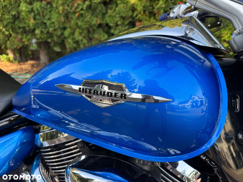 Suzuki Intruder - 26