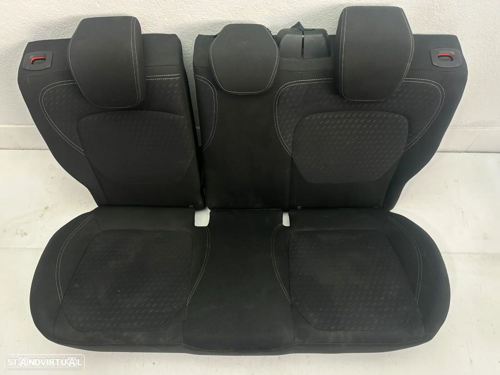 Conjunto Bancos - Ford Fiesta VII (2018) - 15