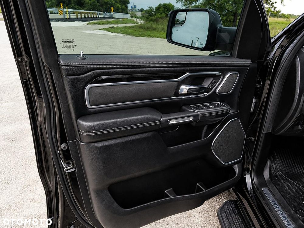 RAM 1500 - 24