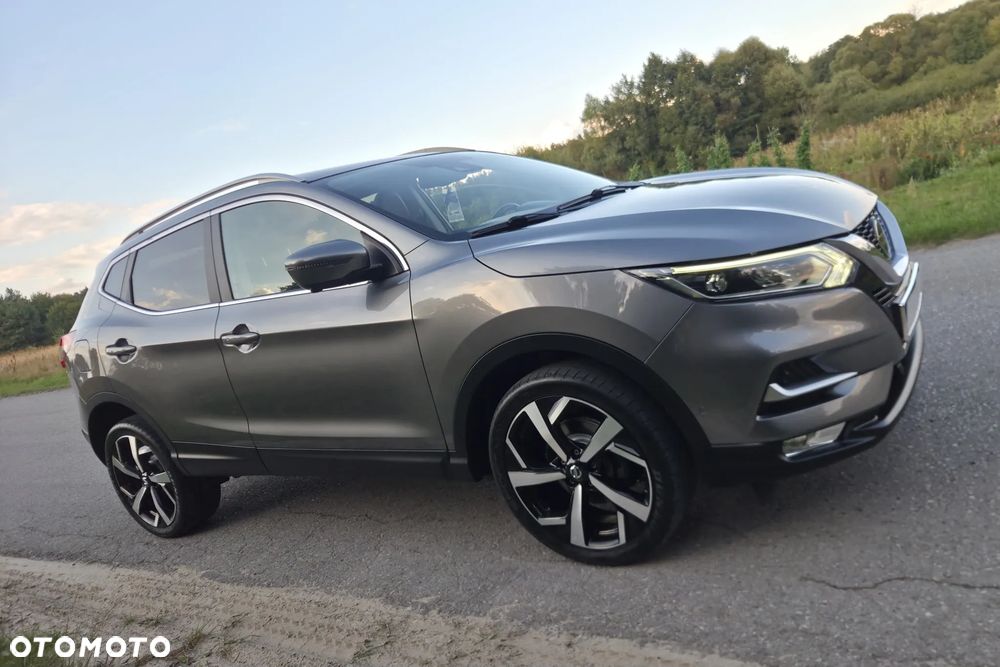 Nissan Qashqai 1.3 DIG-T N-Connecta DCT - 2