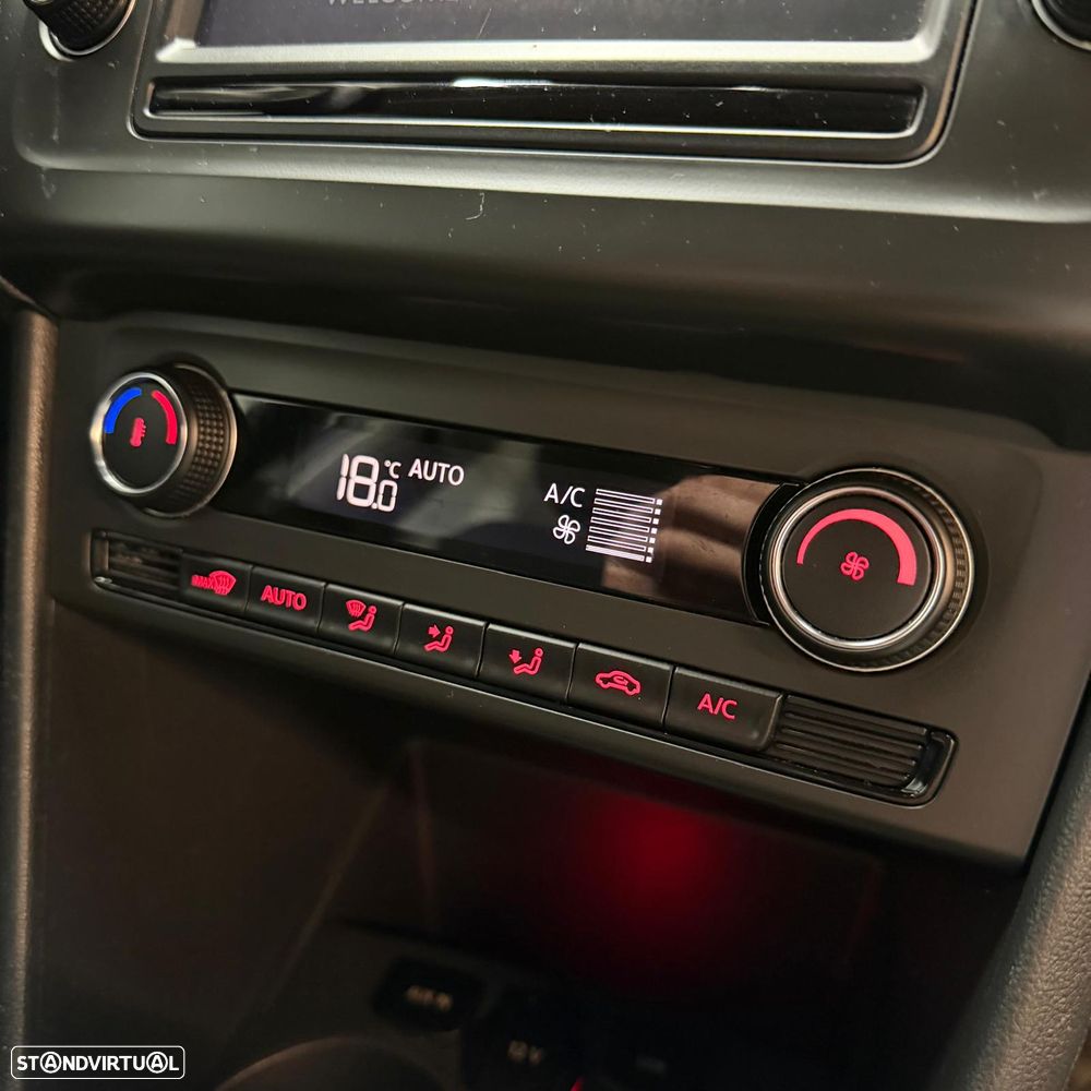 VW Polo 1.0 (Blue Motion ) Comfortline - 8