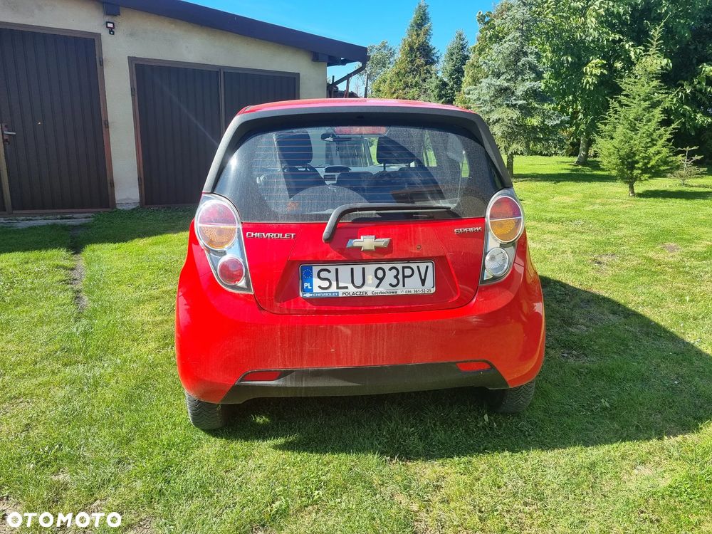 Chevrolet Spark 1.0 Base - 4