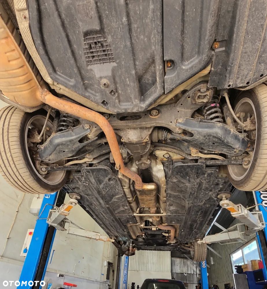 Mercedes-Benz Klasa C 200 (BlueEFFICIENCY) 7G-TRONIC Avantgarde - 24