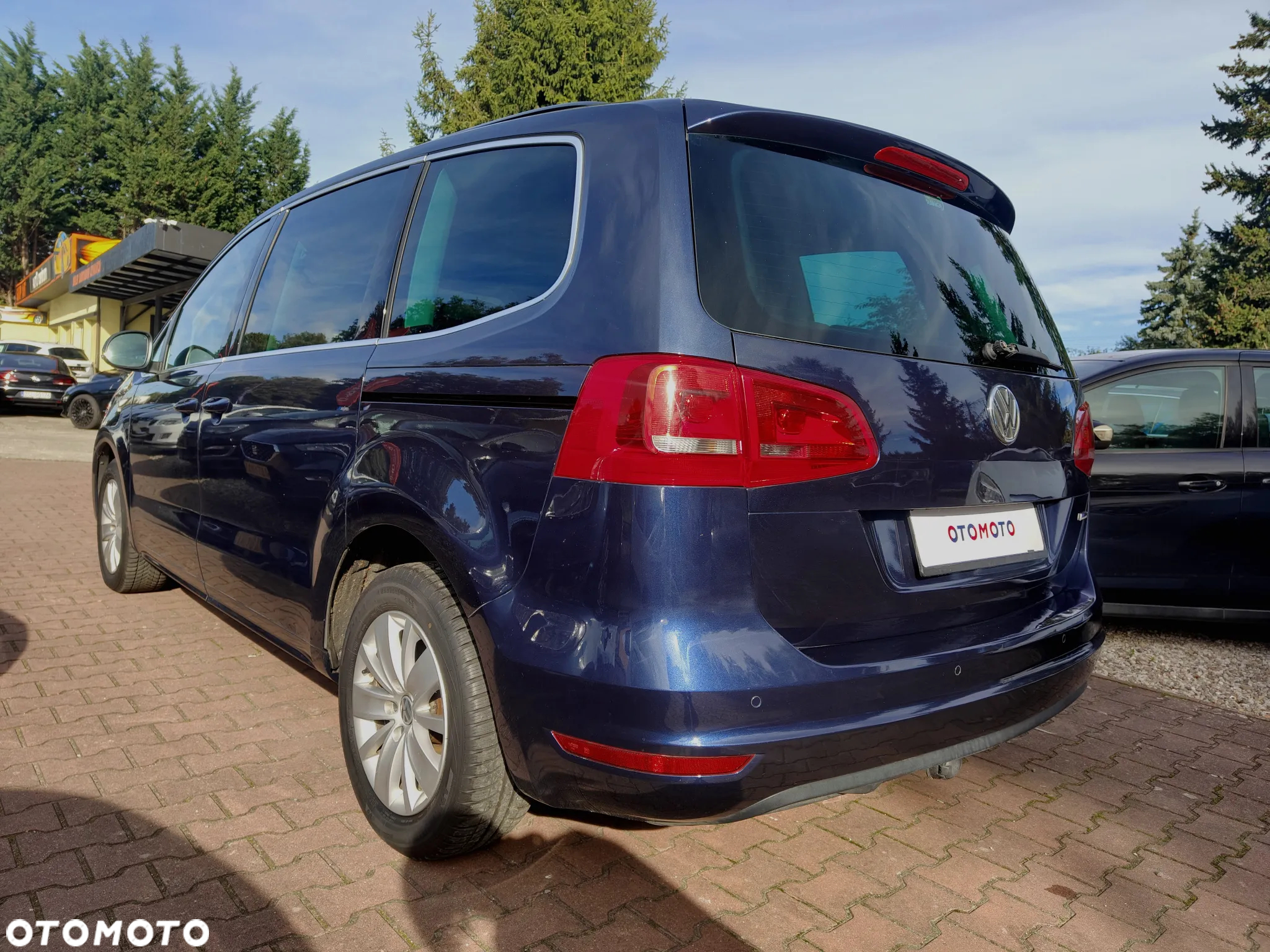 Volkswagen Sharan 2.0 TDI Trendline DSG - 10