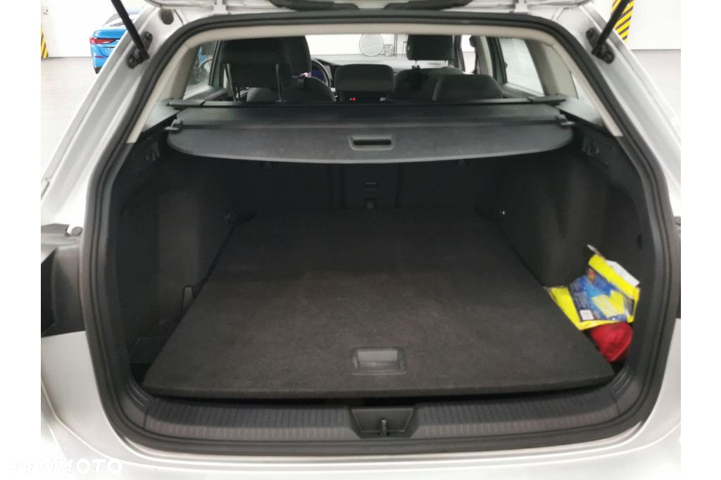 Volkswagen Golf - 3