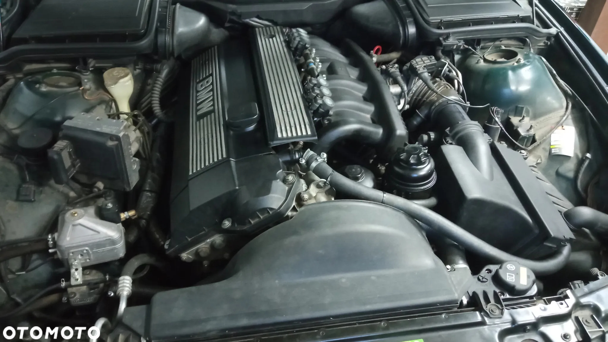 BMW Seria 5 520i - 13