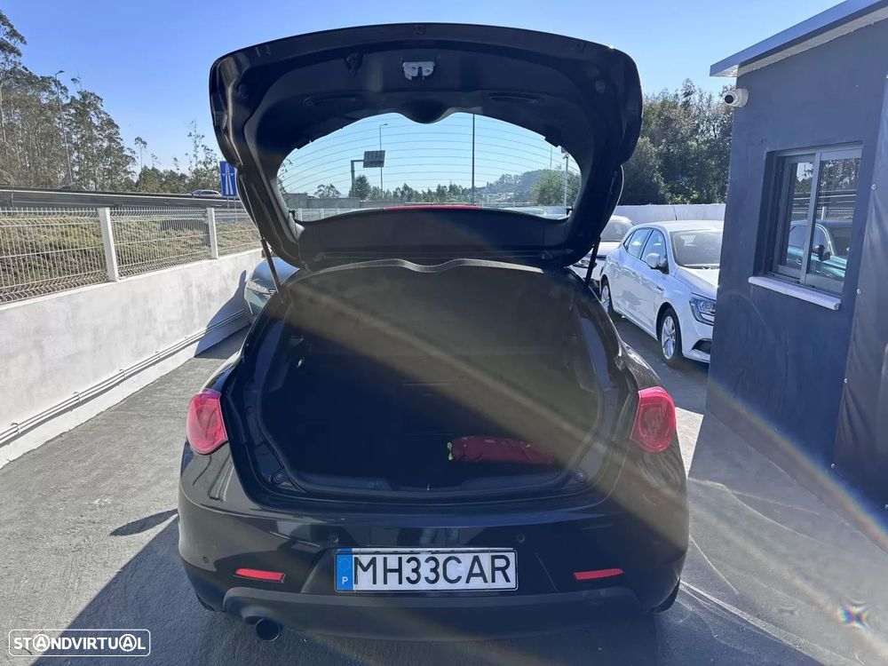 Alfa Romeo Giulietta 1.6 JTDM Distinctive - 7