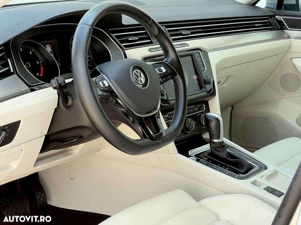 Volkswagen Passat 2.0 TDI (BlueMotion Technology) DSG Highline - 16