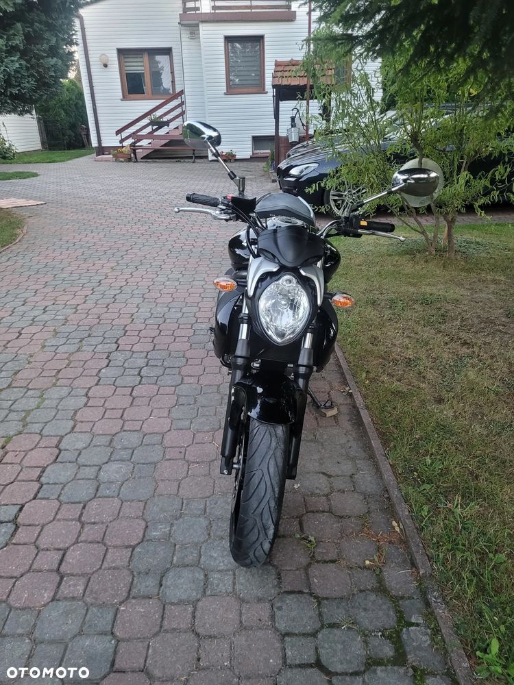 Suzuki Gladius - 16
