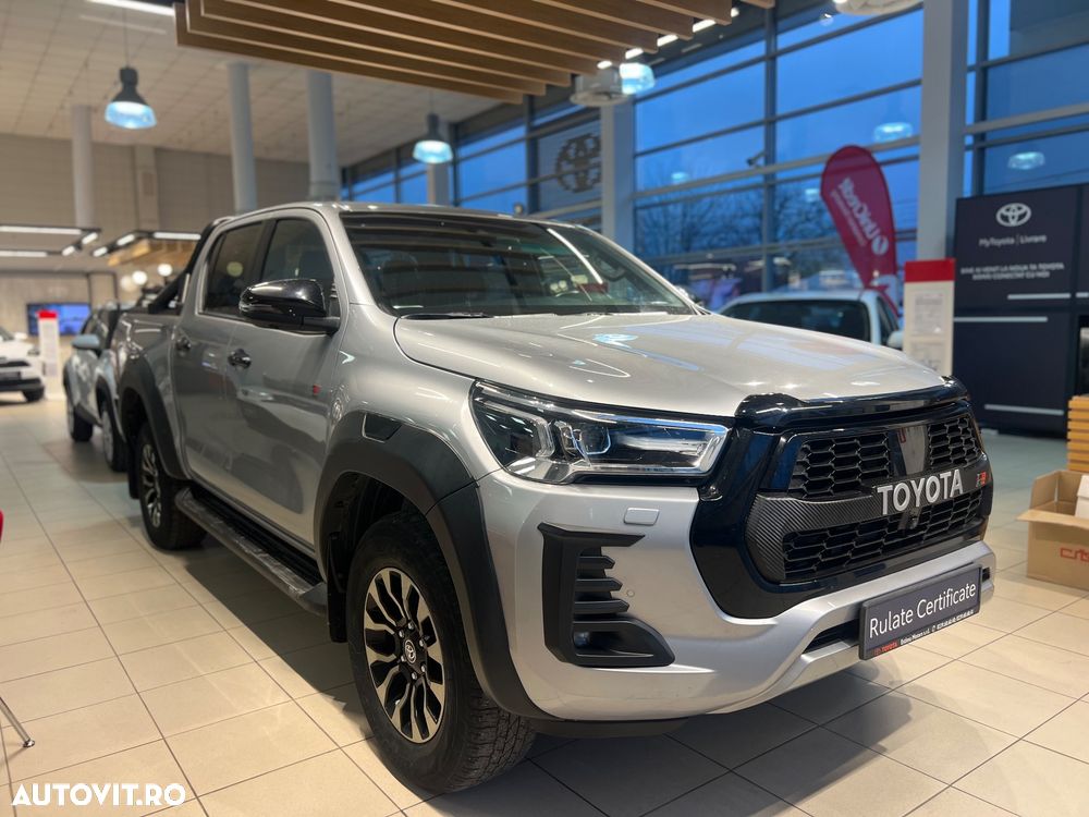 Toyota Hilux 2.8D 204CP 4x4 Double Cab AT GR Sport II - 2