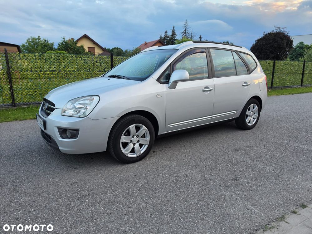 Kia Carens 2.0 EX - 13