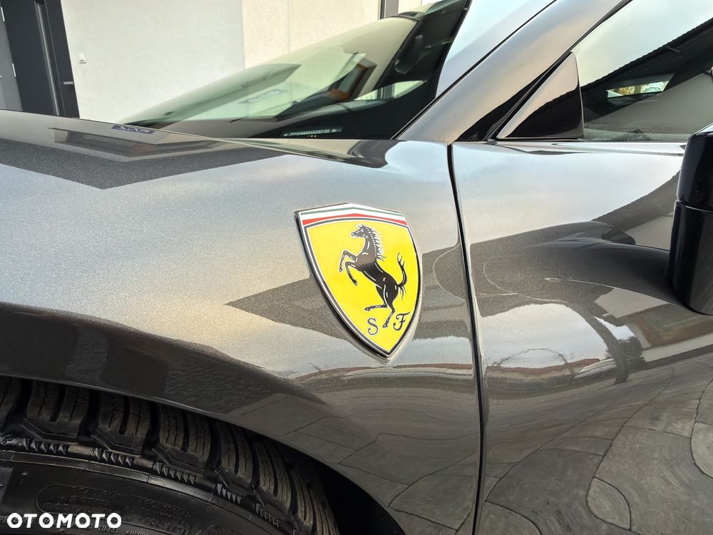 Ferrari SF90 Stradale - 25