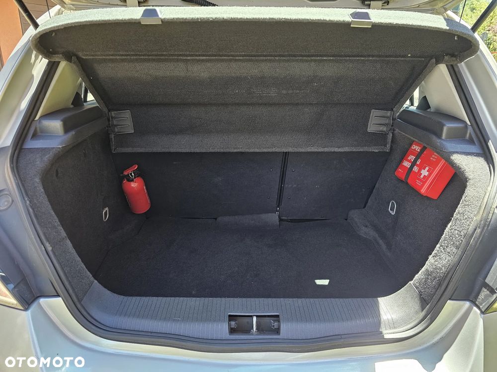 Opel Astra 1.6 Enjoy - 21