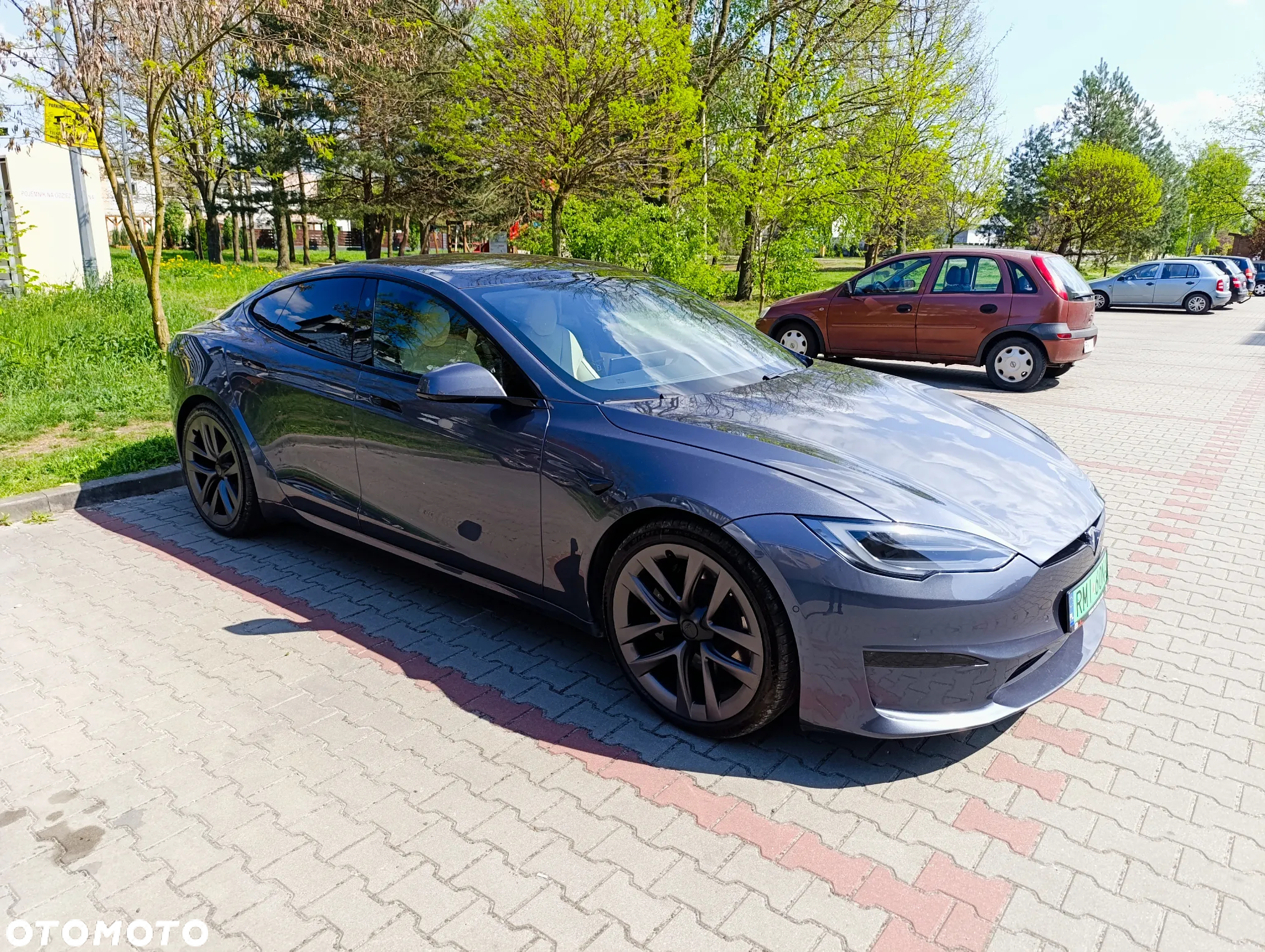 Tesla Model S Plaid - 18