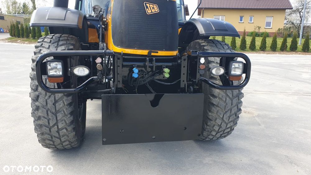 JCB FASTRAC 3220 PLUS - 22