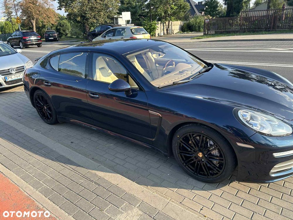Porsche Panamera - 17