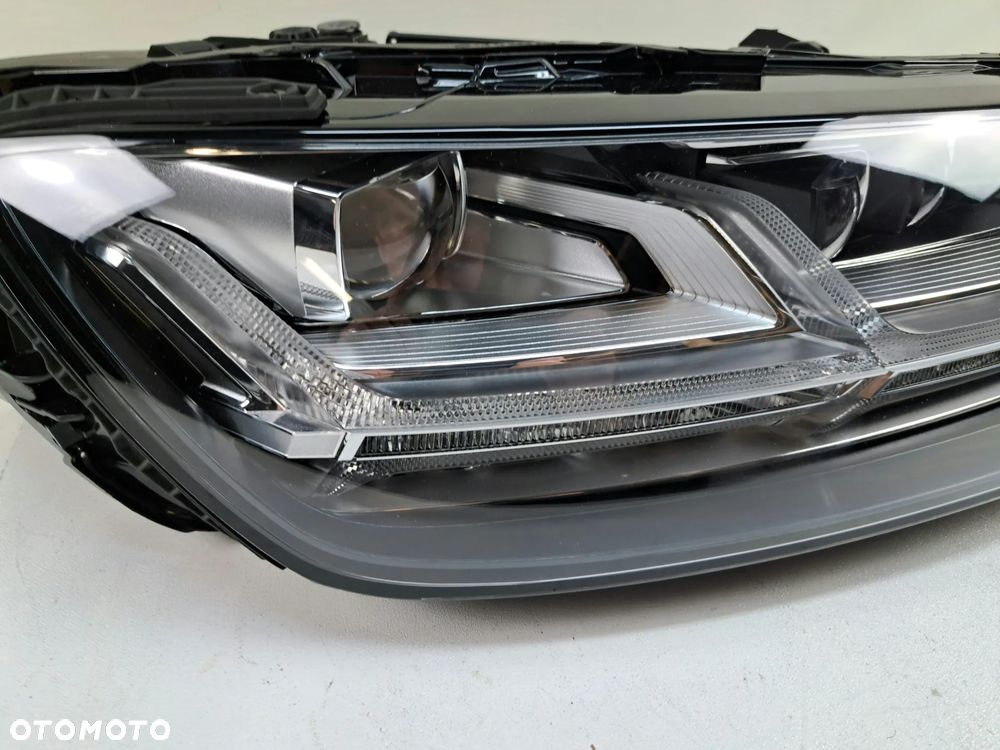 Lampa Prawa Audi Q7 4M0 Full Led Matrix 4M0941036 - 3
