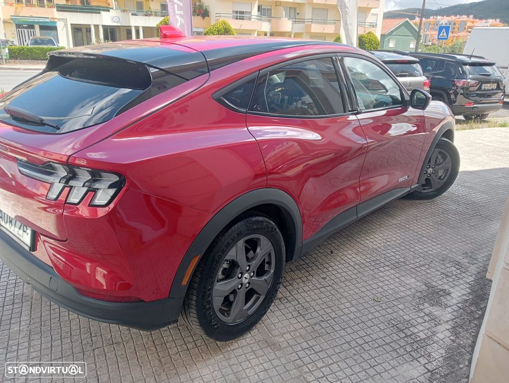 Ford Mustang Mach-E Alargada - 29