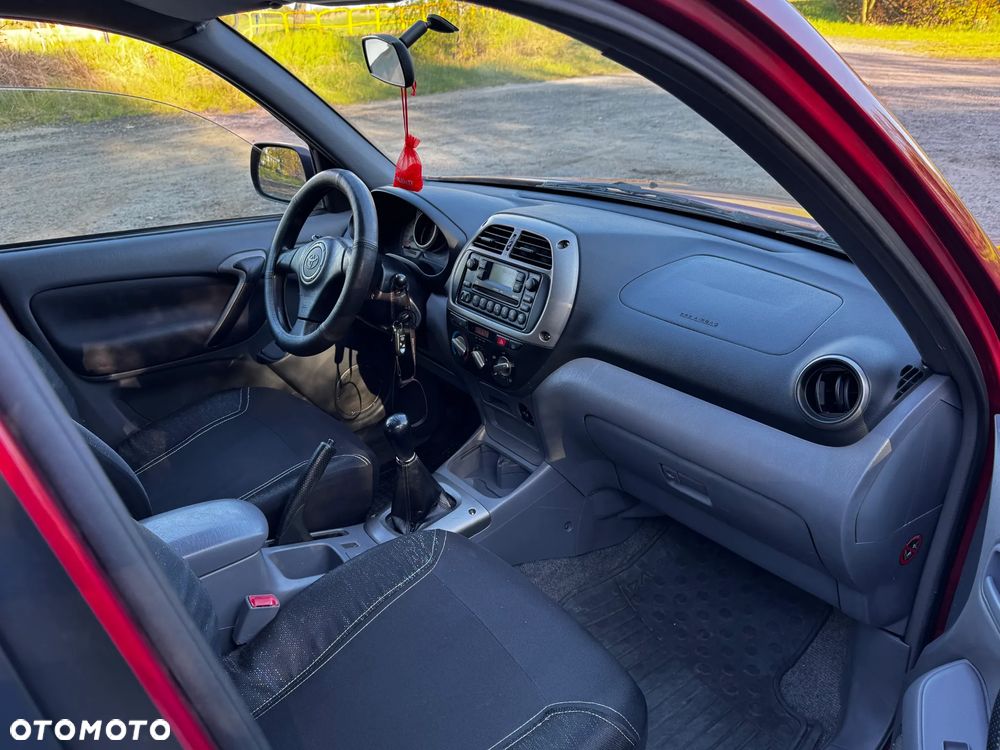Toyota RAV4 - 7