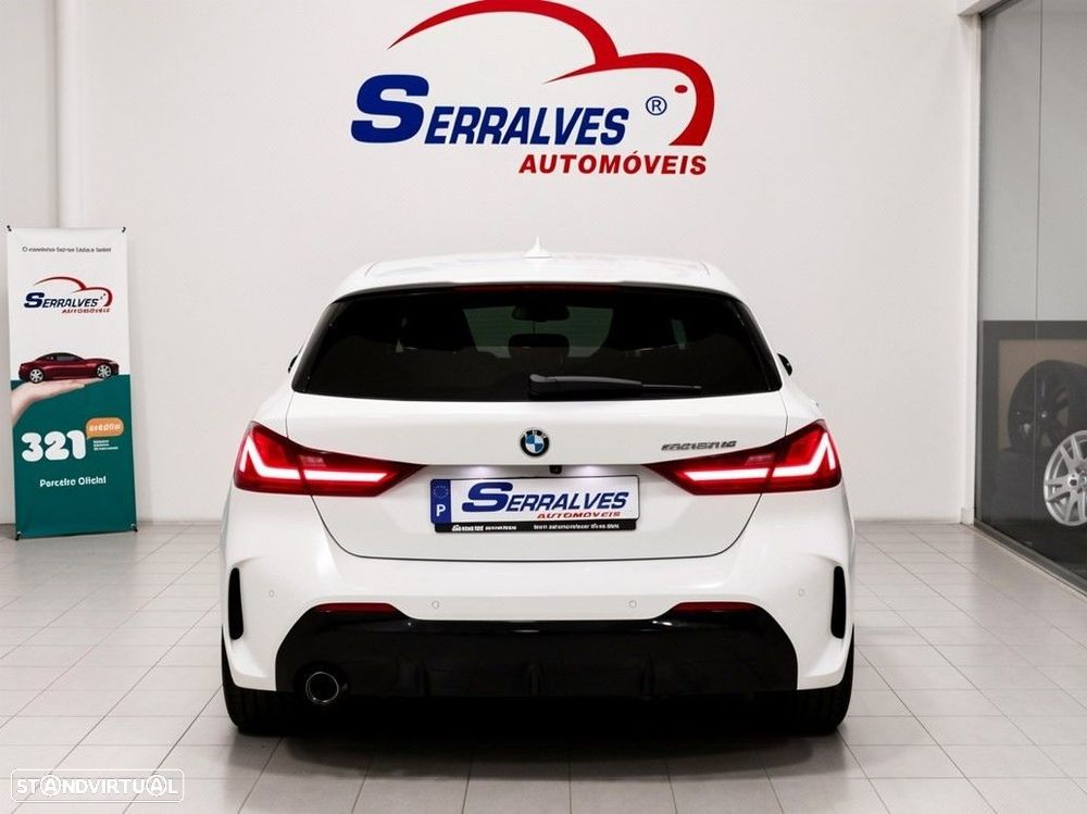 BMW 116 d Pack Desportivo M Auto — fotografia 6