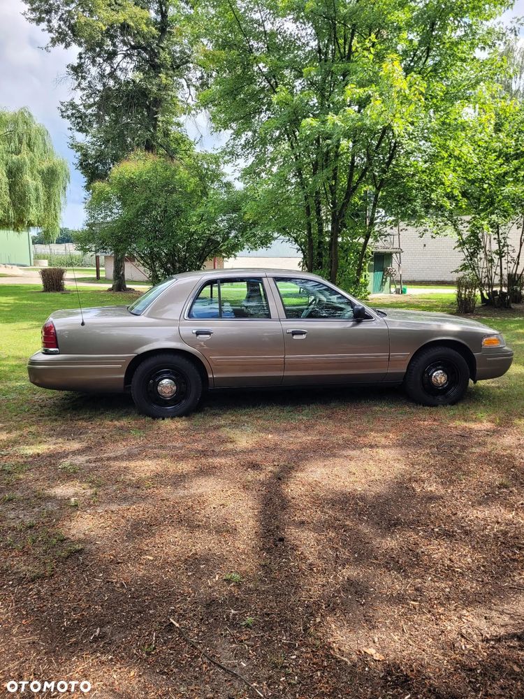 Ford Crown ver-4-6-ltd-lx - 1