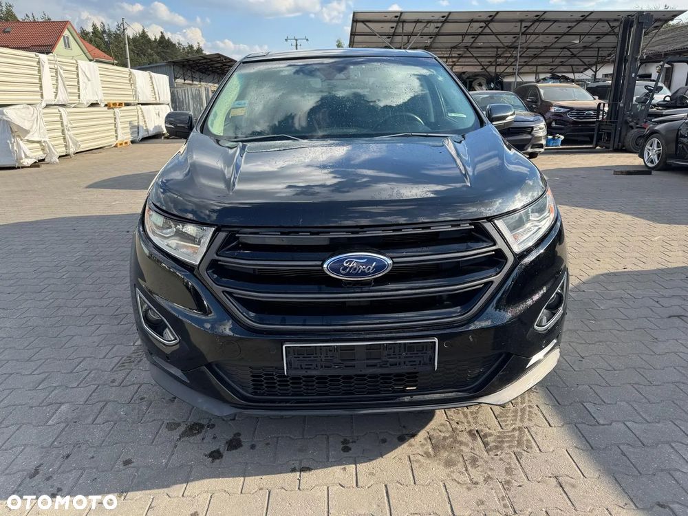 Ford Edge - 2