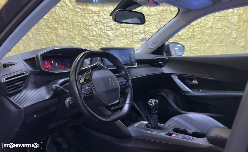 Peugeot 2008 1.2 PureTech Allure Pack - 3